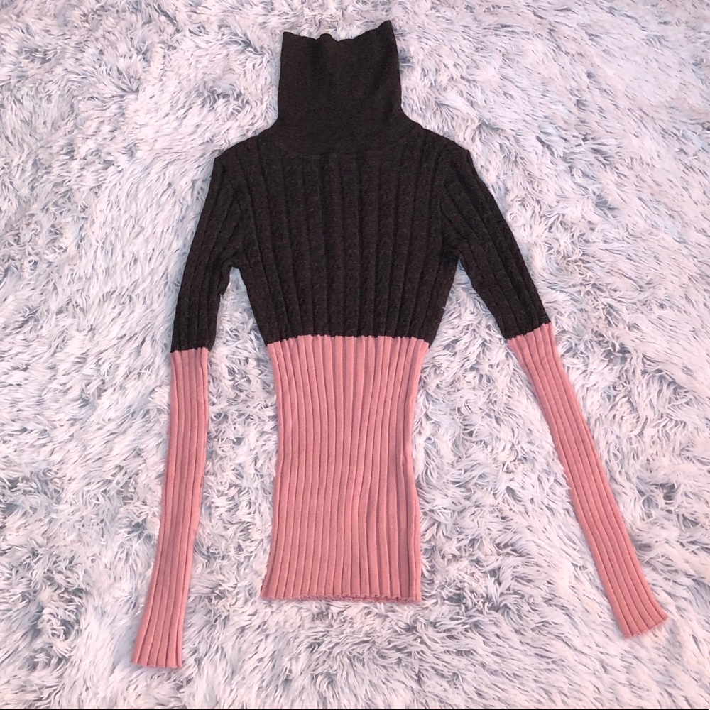 Vertigo colorblock cable knit sweater